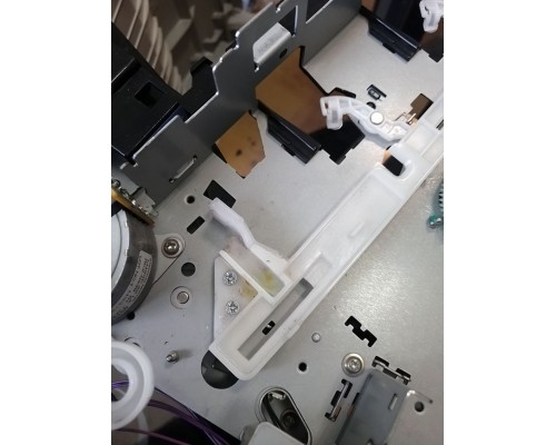 HP CLJ3600 / CLJ3800 C1-6643-000CN правый замок 3D модель для печати HP CLJ3600 / CLJ3800 C1-6643-000CN правый замок 3D модель для печати